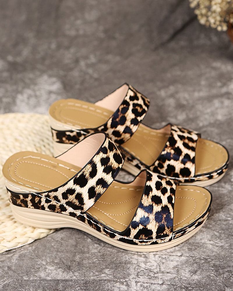 Animal Print Wedge Sandals for Women β Stylish & Comfortable Everyday Wear