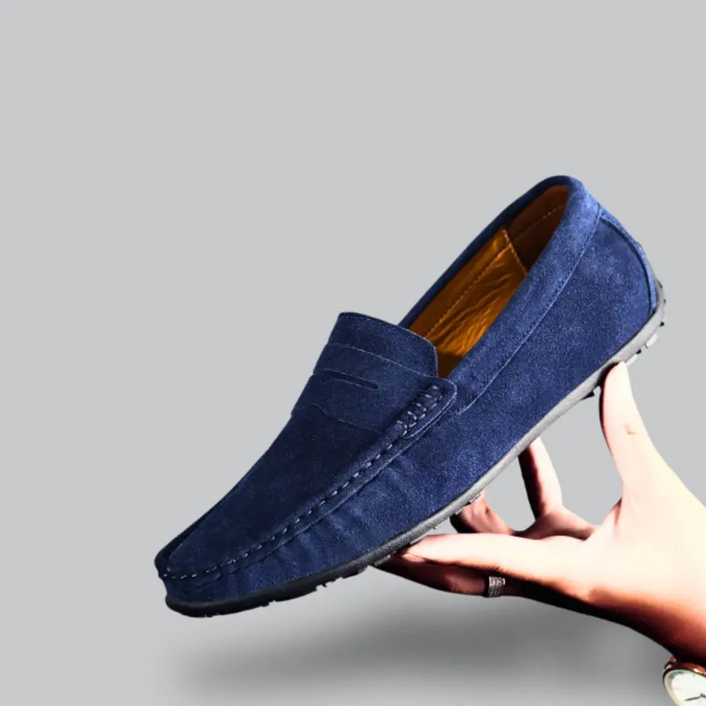Belezza Classic Loafers with Soft Suede and Comfortable Fit