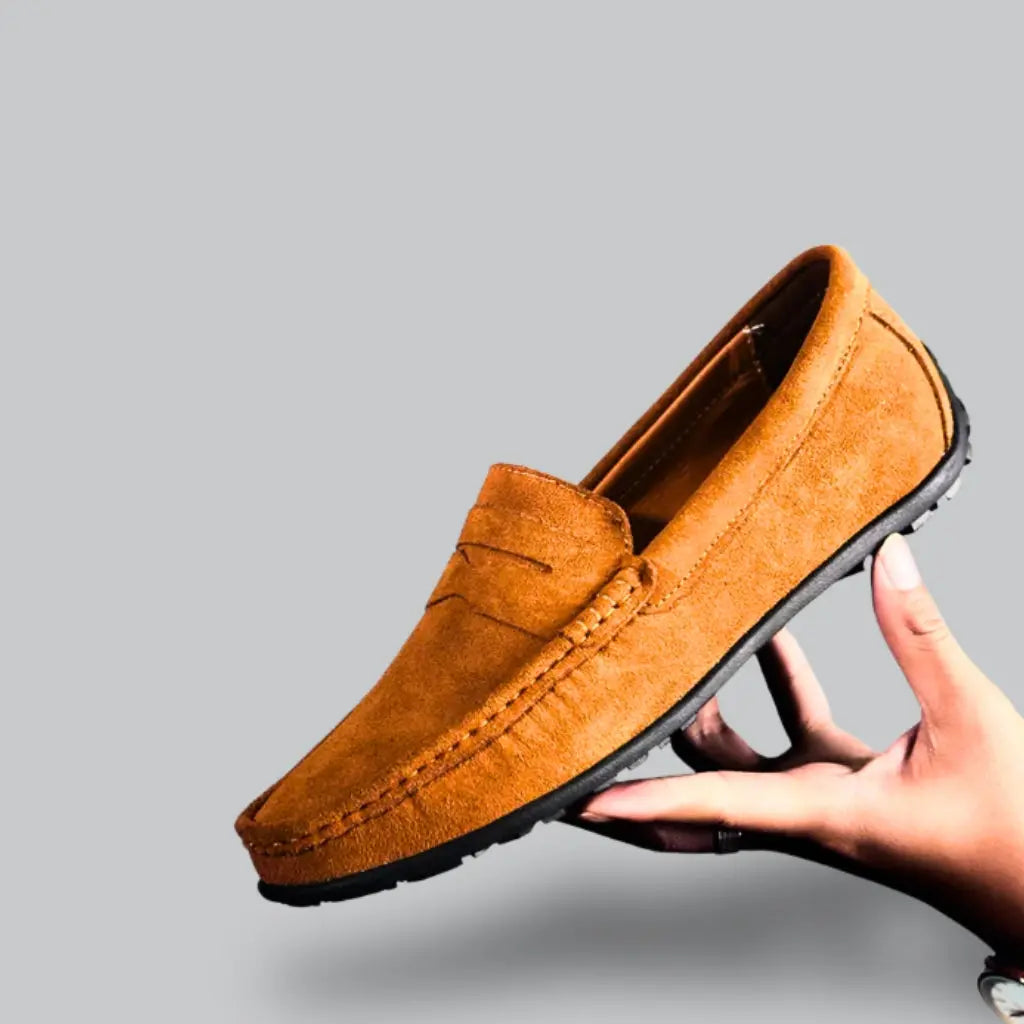 Belezza Classic Loafers with Soft Suede and Comfortable Fit