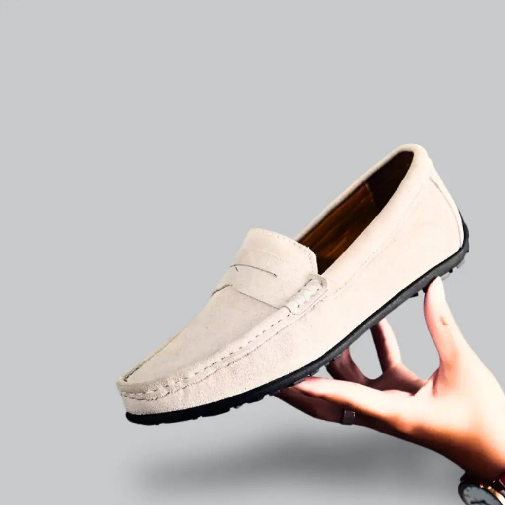 Belezza Classic Loafers with Soft Suede and Comfortable Fit