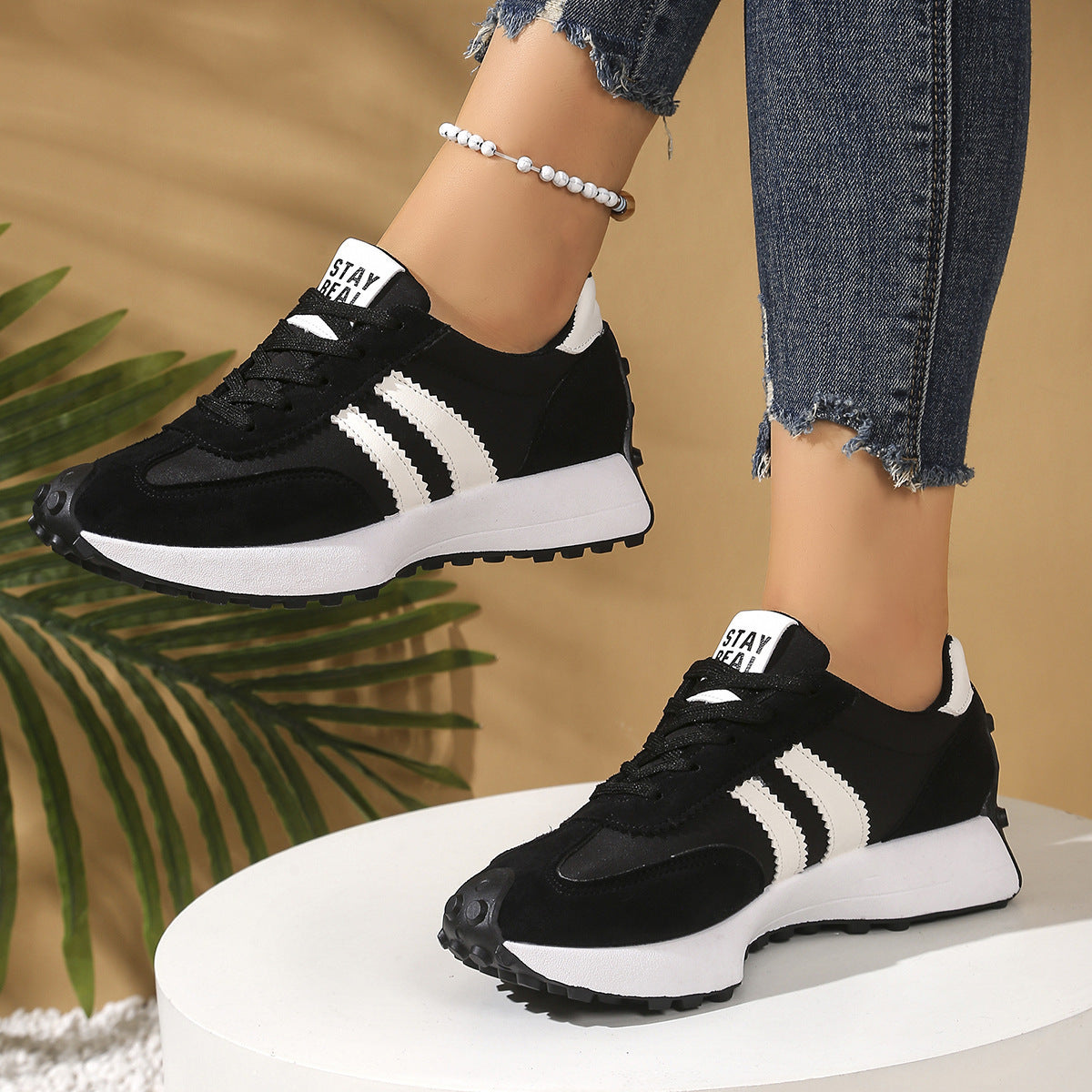 Lightweight Sneakers for Women β Stylish & Comfortable Walking Shoes