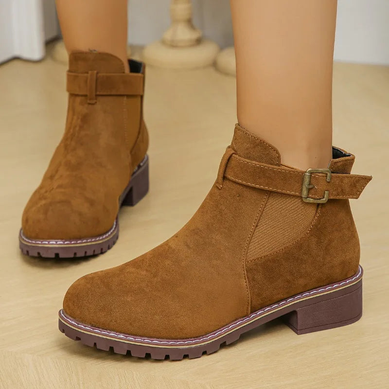Chunky Heel Winter Boots for Women β Stylish & Cozy