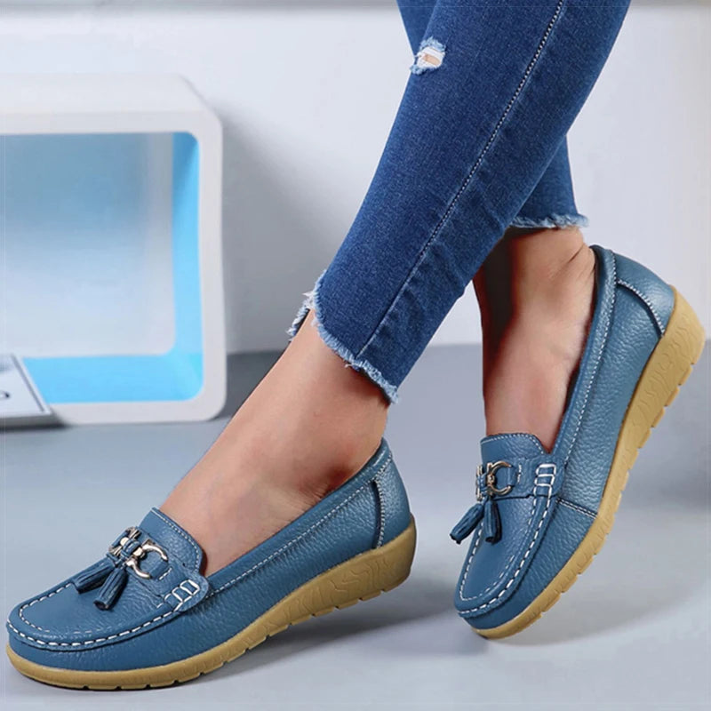 Classic Black Loafers for Women β Comfortable & Stylish Everyday Wear