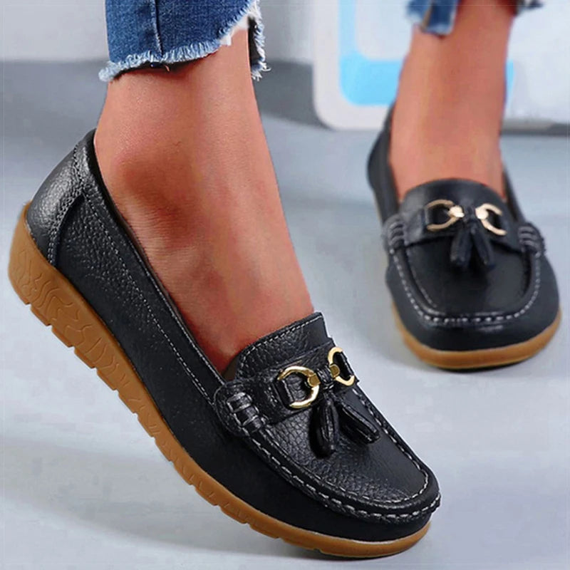 Classic Black Loafers for Women β Comfortable & Stylish Everyday Wear