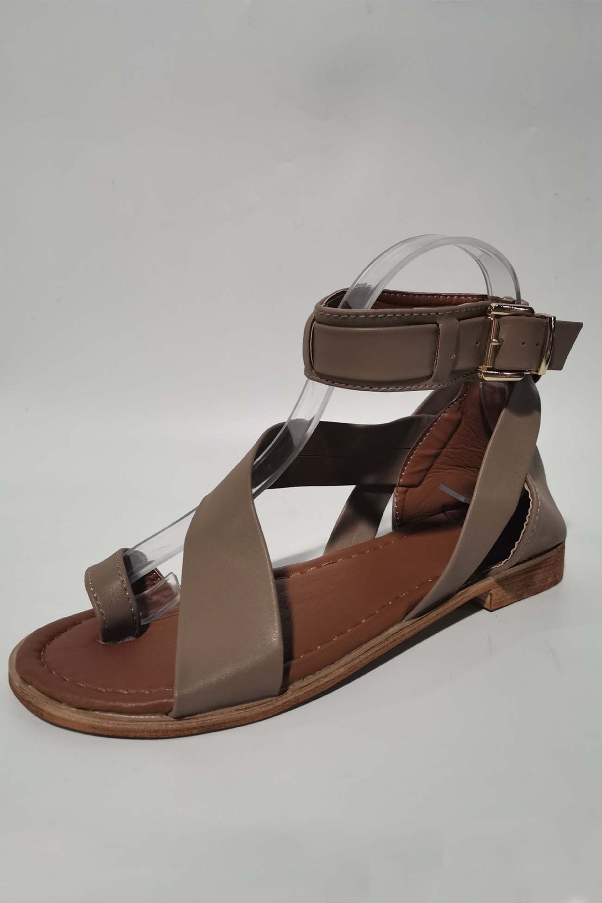 Crisscross Flat Sandals for Women β Effortless Style & Comfort