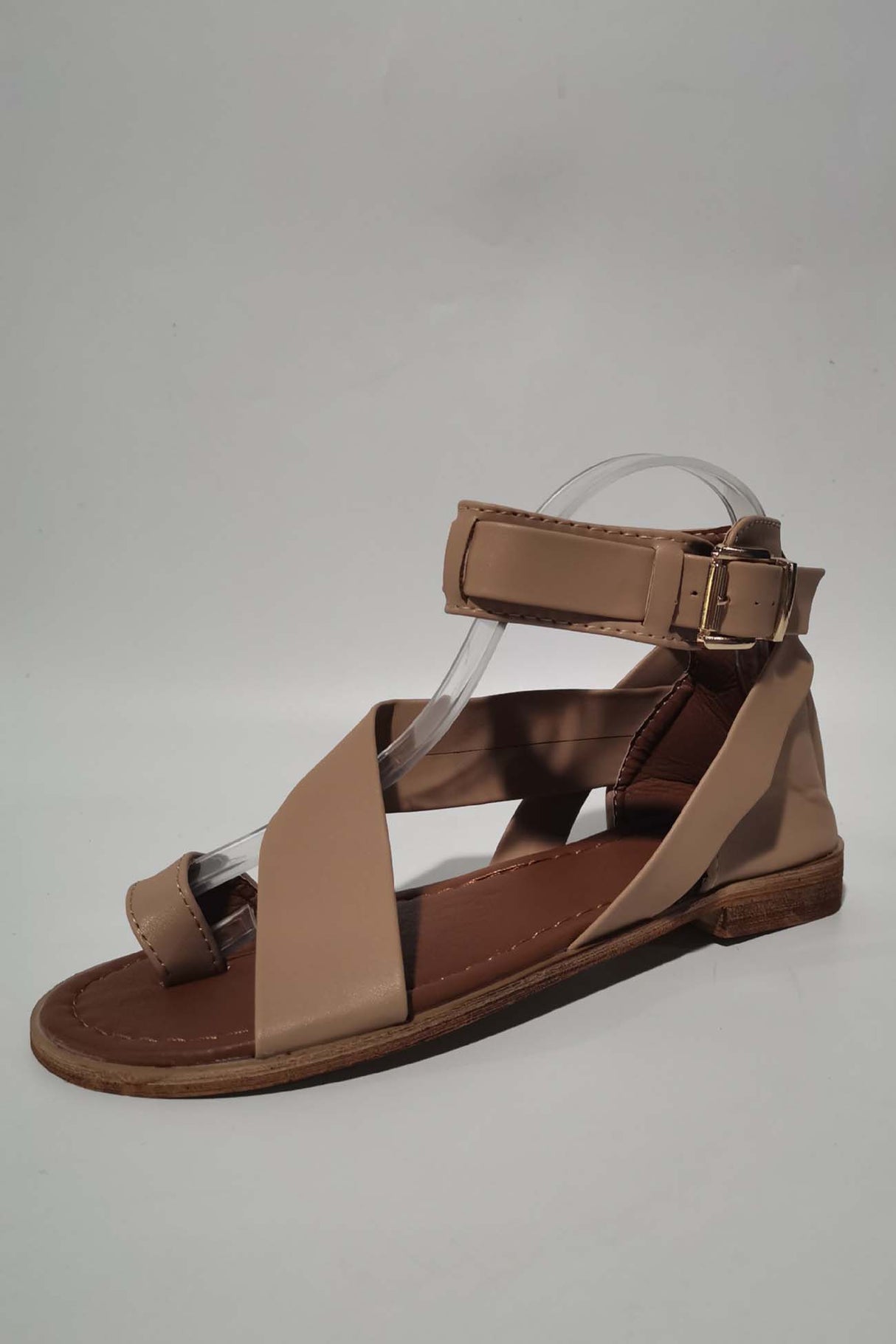 Crisscross Flat Sandals for Women β Effortless Style & Comfort