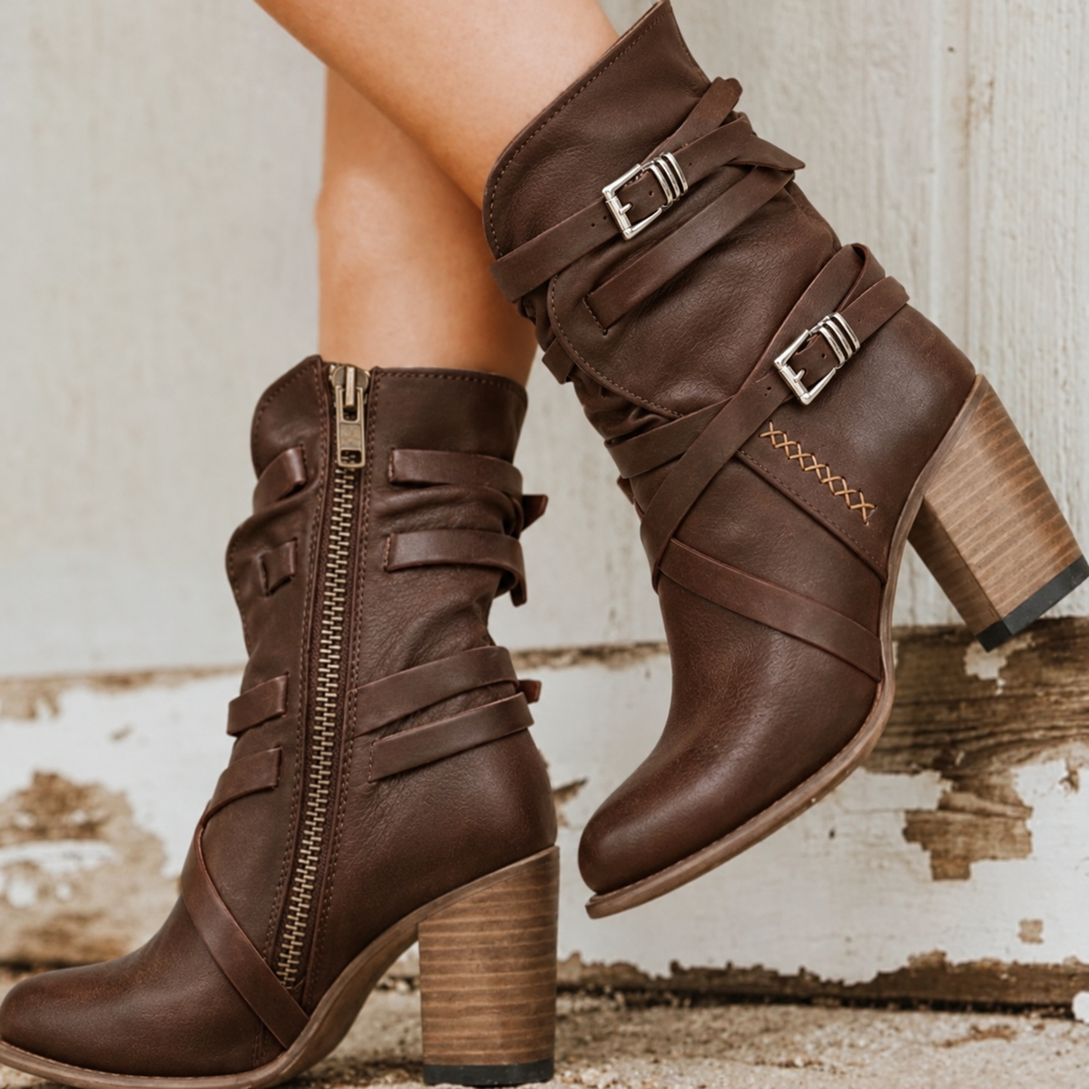 Retro Belt Buckle Boots for Women β Stylish & Comfortable
