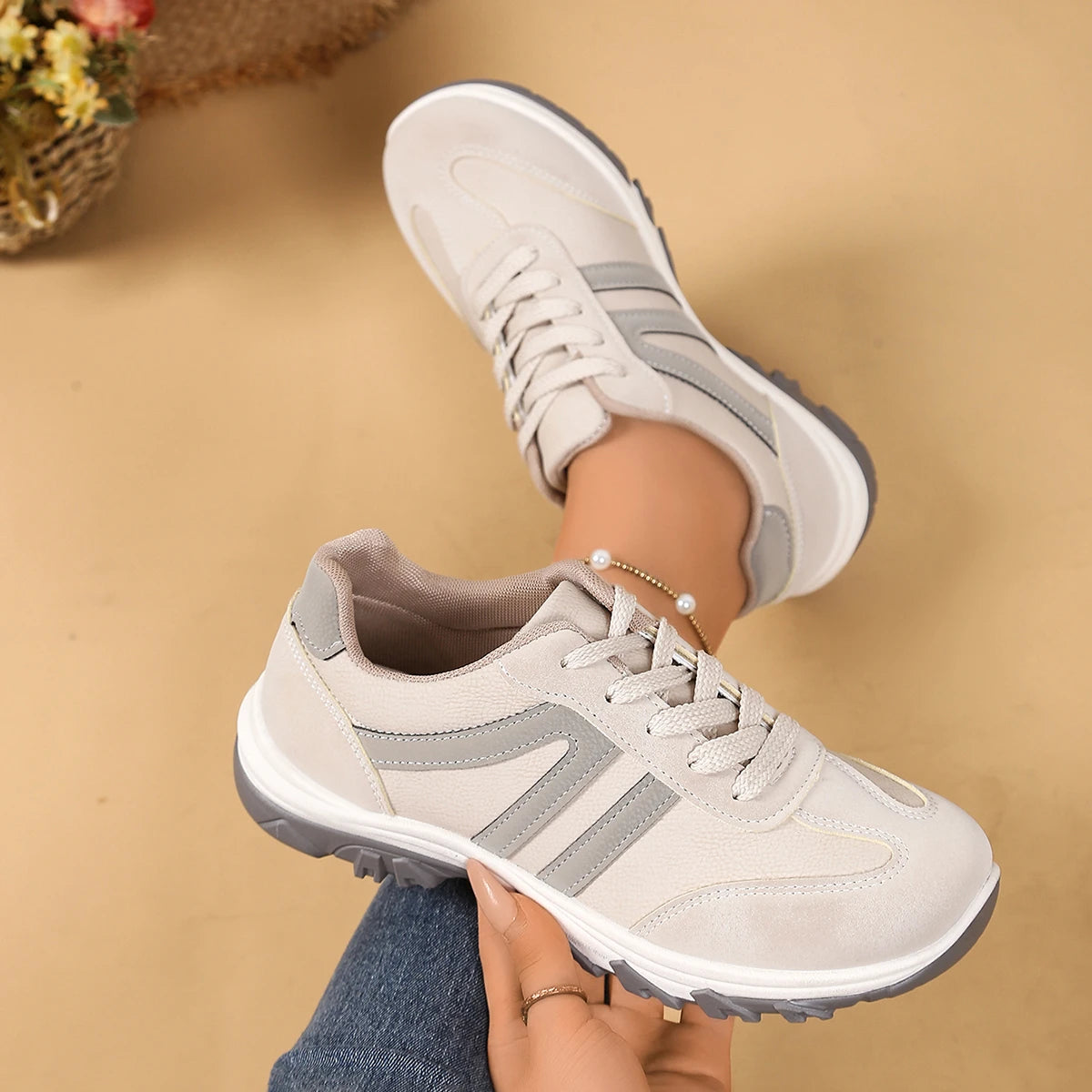 Lightweight White Sneakers for Women β Stylish & Comfortable Walking Shoes 5