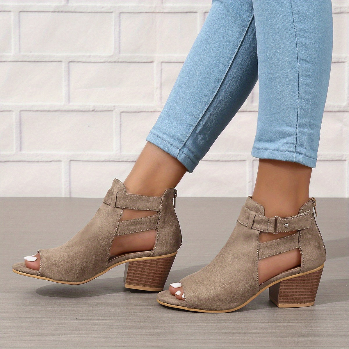 Open Toe Block Heel Sandals for Women β Stylish & Comfortable Design