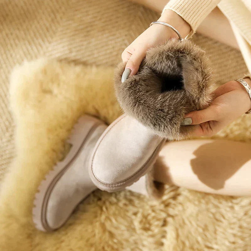 Plush Platform Snow Boots for Women β Stylish & Cozy for Winter