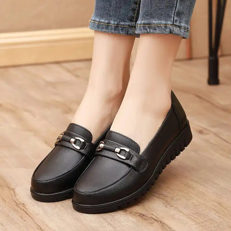 Round Toe Black Ballet Flats for Women β Stylish & Comfortable