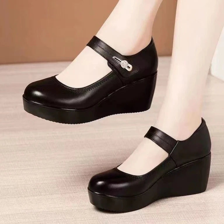 Round Toe Casual Pumps for Women β Comfortable & Versatile Style