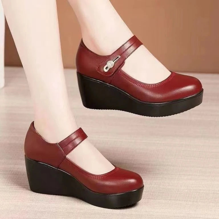 Round Toe Casual Pumps for Women β Comfortable & Versatile Style