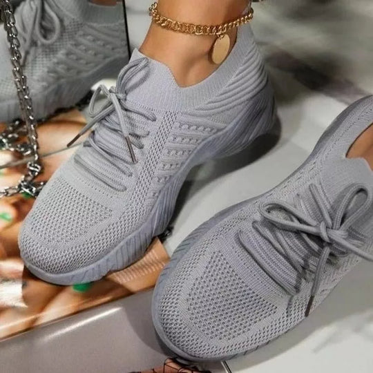 Slip-On Sneakers for Women β Best Walking Shoes for Comfort & Style
