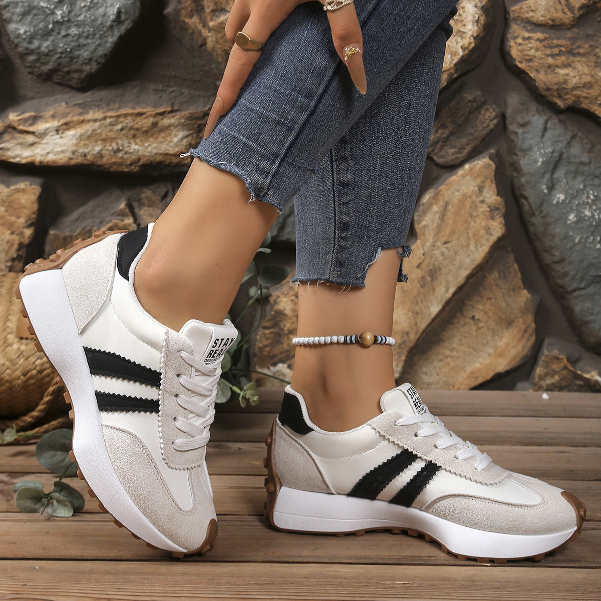 Lightweight Sneakers for Women β Stylish & Comfortable Walking Shoes