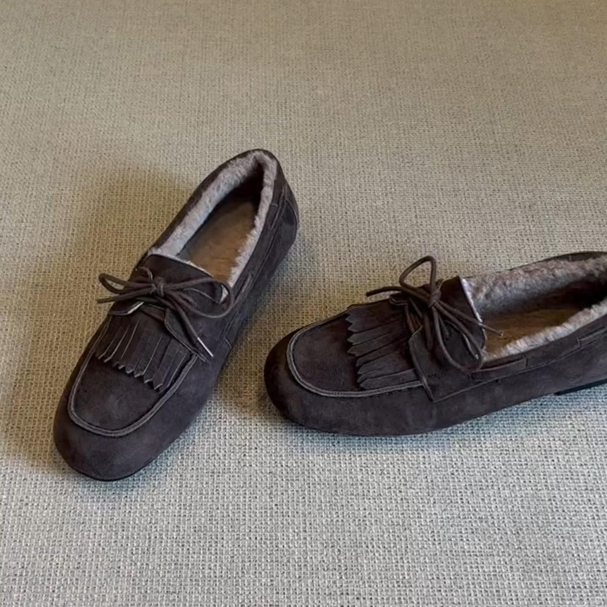 Mila β Fur-Lined Tassel Loafers for Women β Slip-On Winter Flats