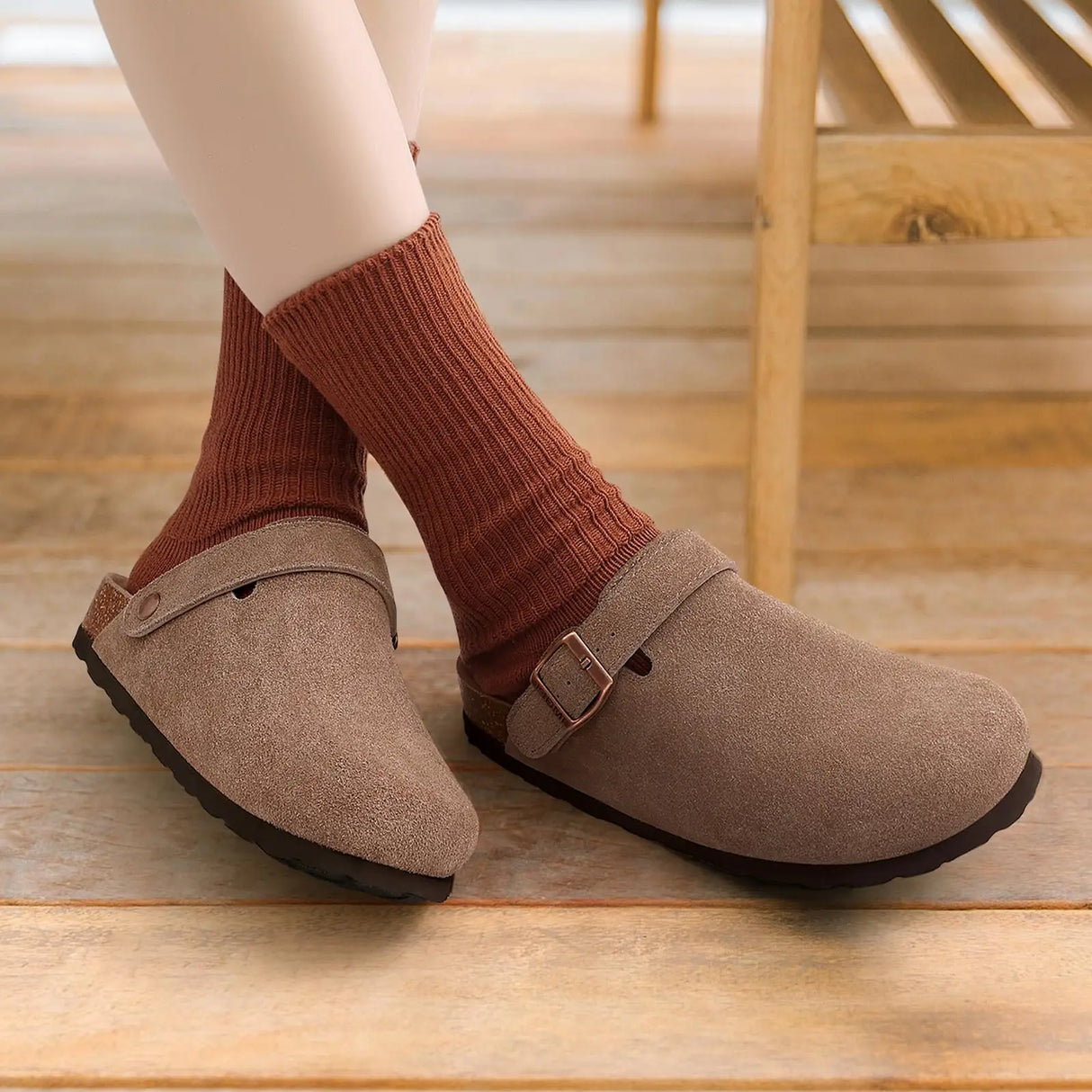 Adjustable Strap Clogs for Women – Comfortable & Stylish Design