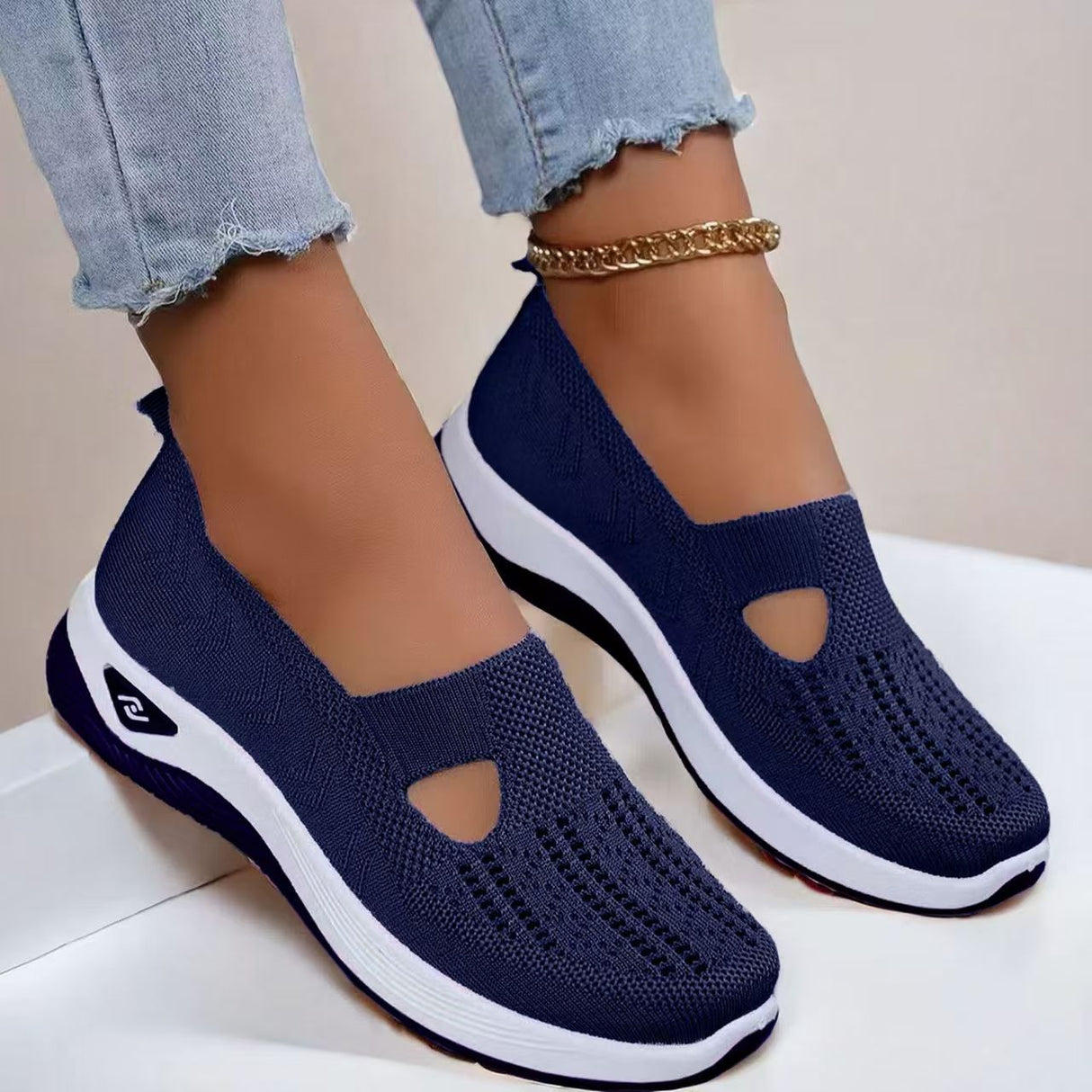 Breathable Slip-On Shoes for Women – Lightweight & Eco-Friendly Comfort 10