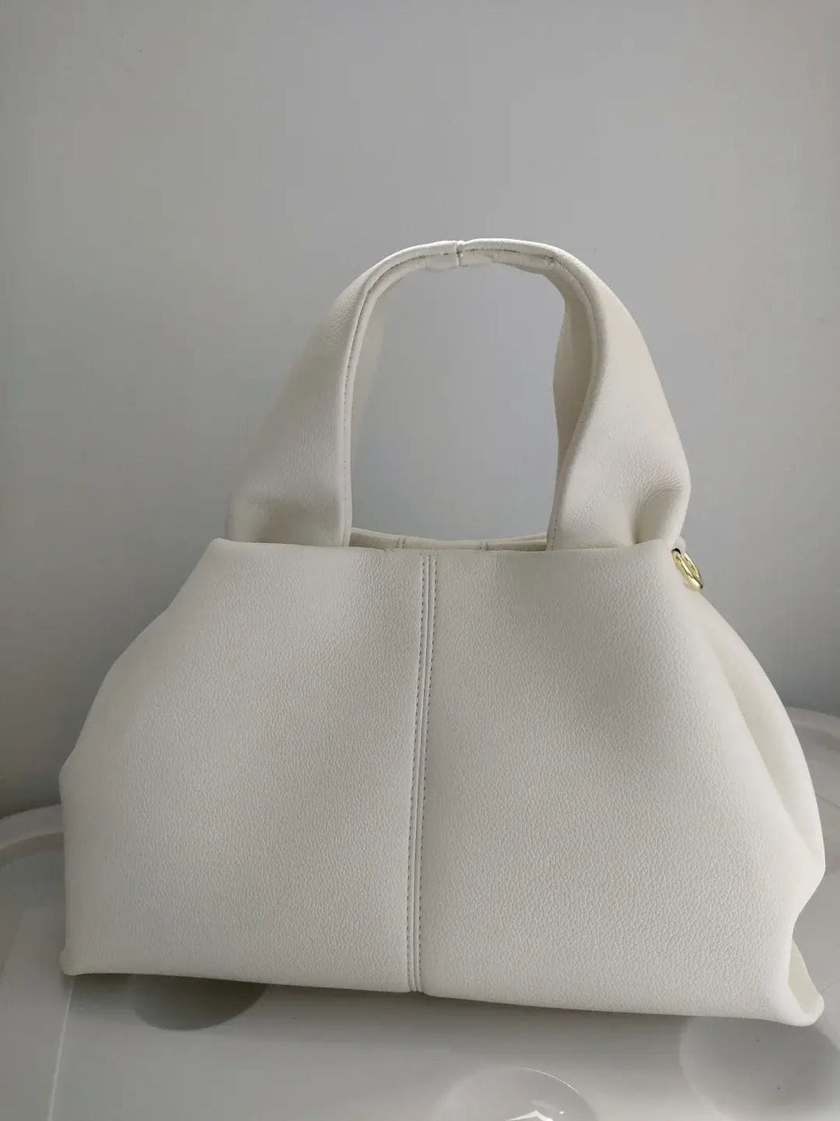 Chic Black Crossbody Bag for Women – Stylish & Versatile