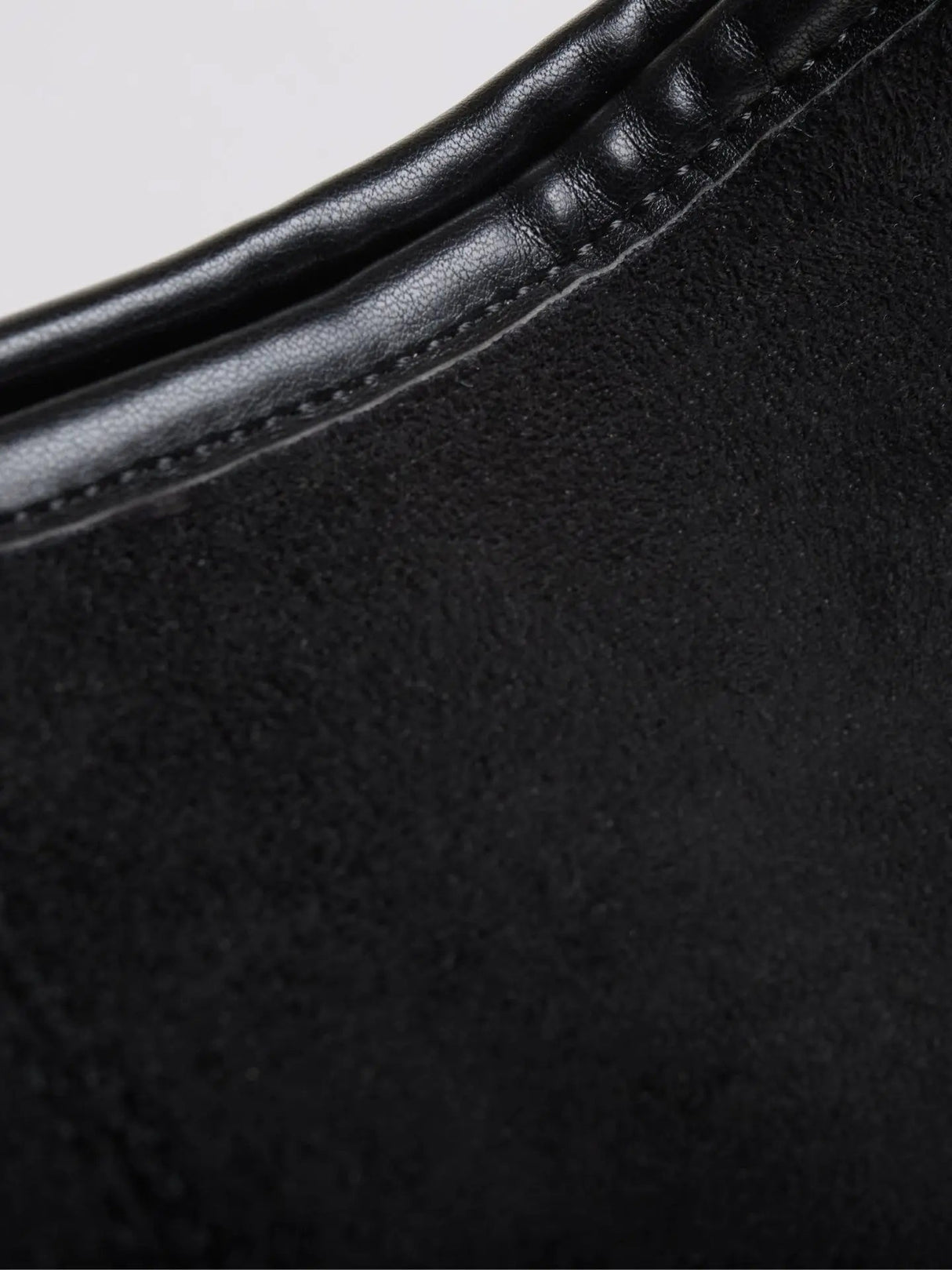 Chic Suede Tote Bag for Women – Stylish & Spacious Design