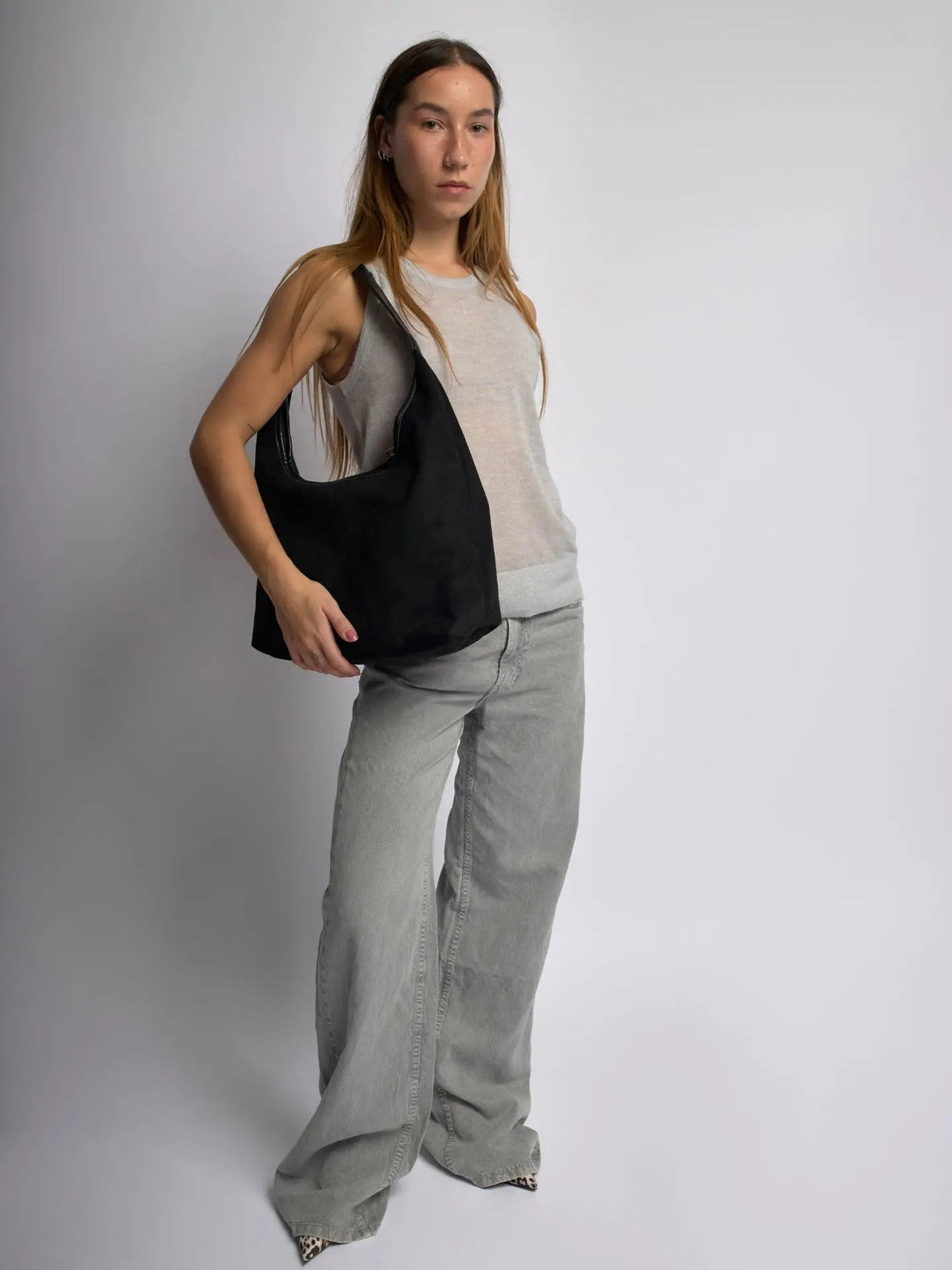 Chic Suede Tote Bag for Women – Stylish & Spacious Design