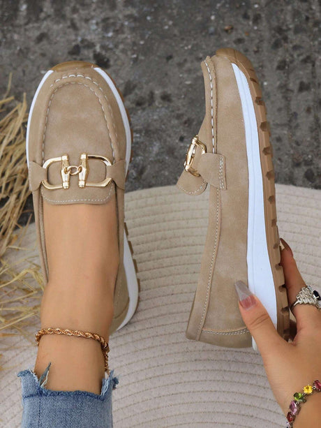 Classic Loafers for Women – Elegant Buckle Detail & Comfortable Fit
