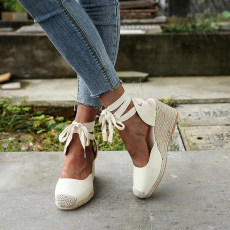 Closed-Toe Black Wedge Sandals for Women – Chic & Comfortable Style