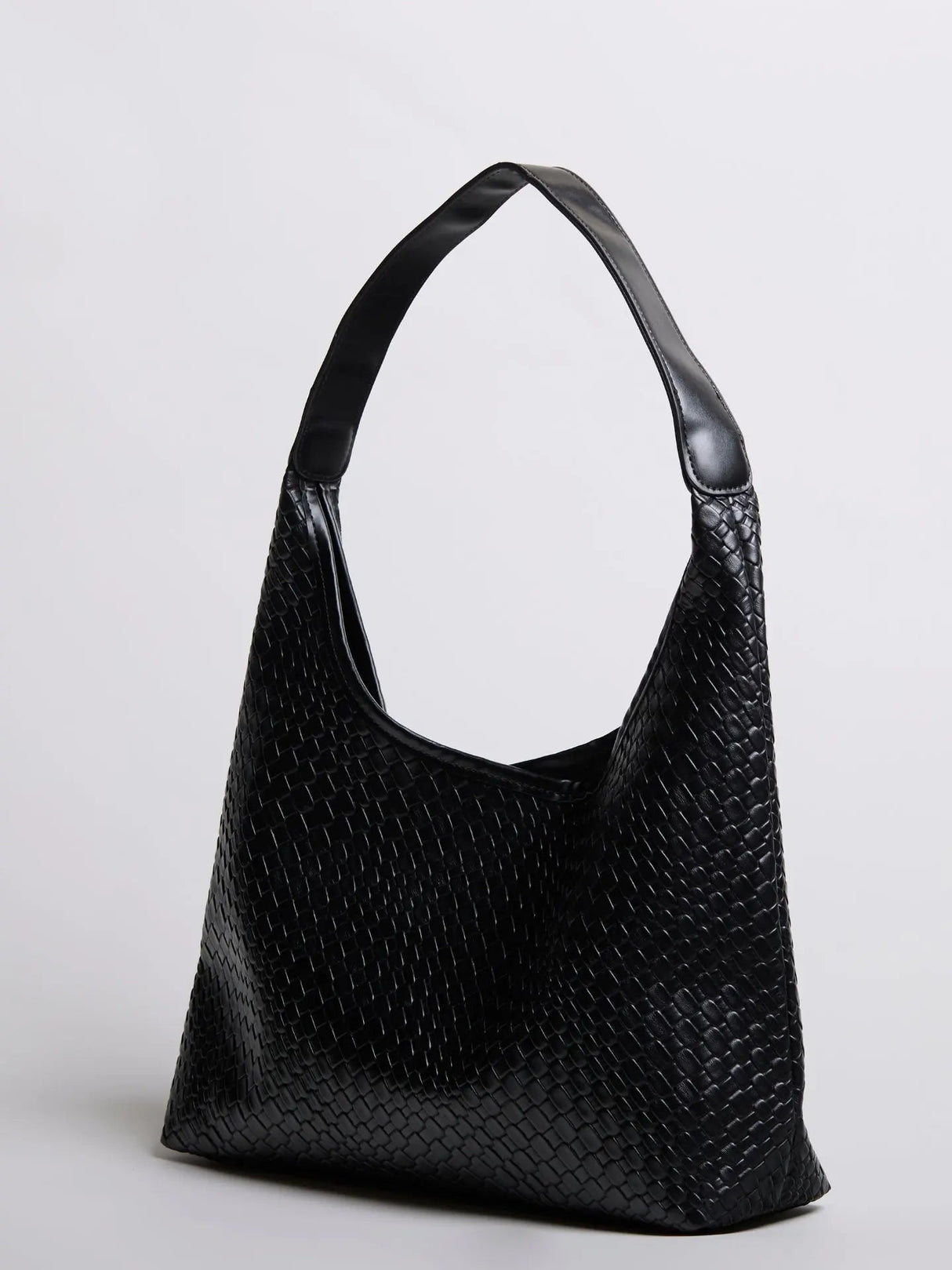 Croc-Embossed Shoulder Bag for Women – Stylish & Spacious