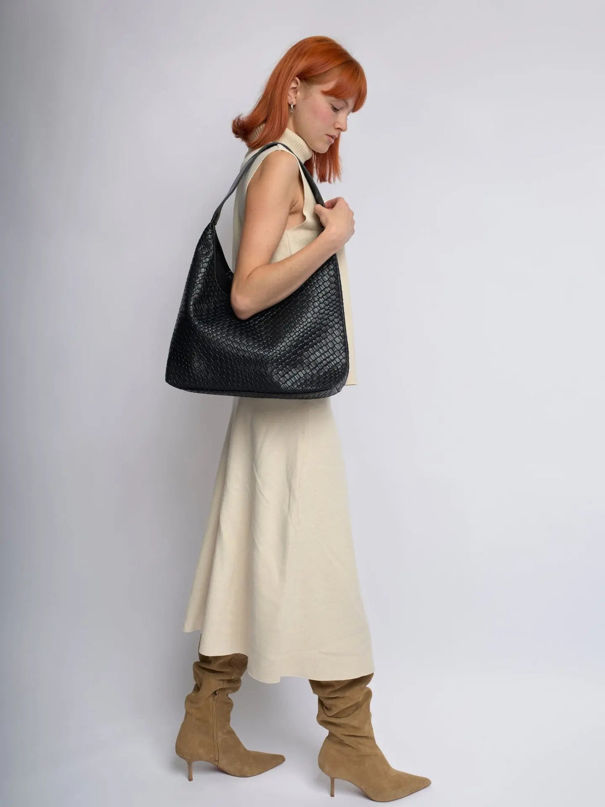 Croc-Embossed Shoulder Bag for Women – Stylish & Spacious