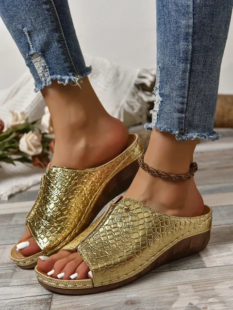 Croc-Embossed Wedge Sandals for Women – Stylish & Comfortable Wedge Heels