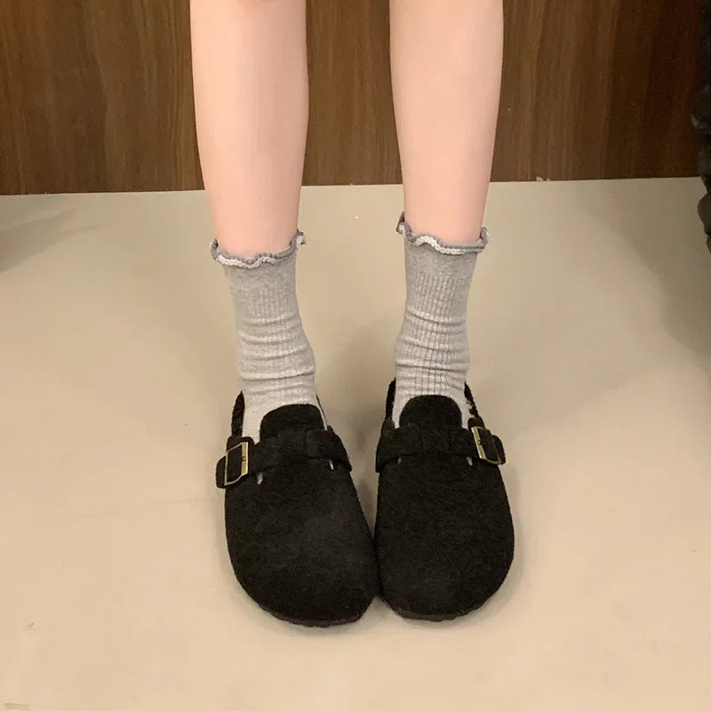 Fleece-Lined Clogs for Women – Cozy & Stylish Slip-On Design 1