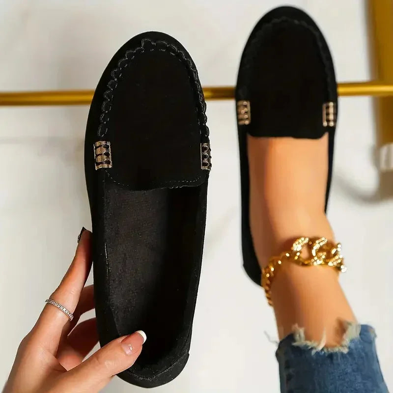 Lightweight Flat Loafers for Women – Trendy & Versatile