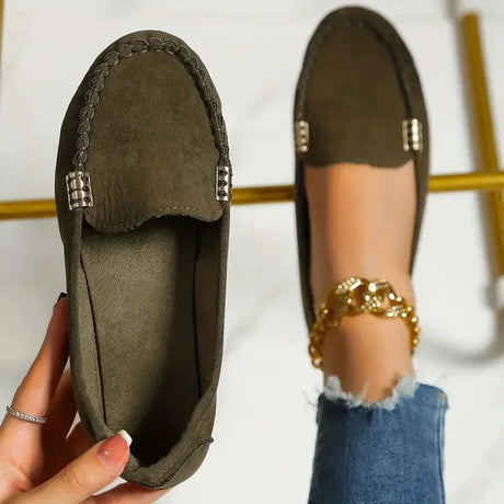 Lightweight Flat Loafers for Women – Trendy & Versatile