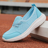 Lightweight Slip-On Walking Shoes for Women – Comfortable & Versatile 7