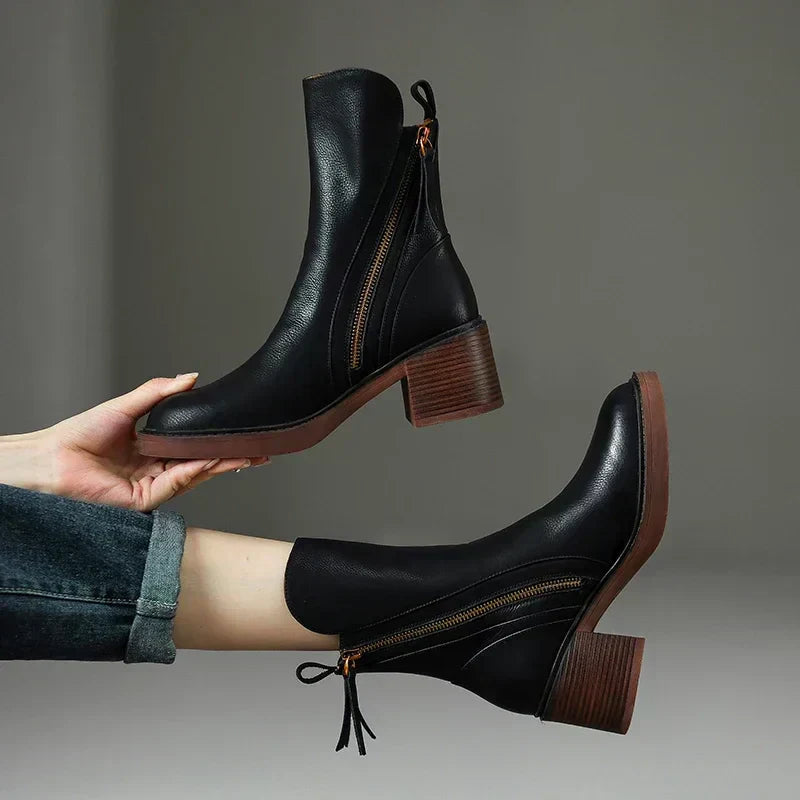 Minimalist Black Ankle Boots for Women – Effortlessly Stylish & Comfortable
