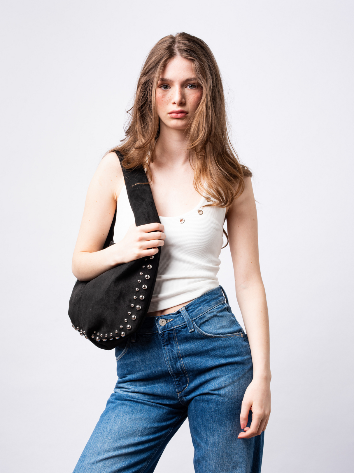 Minimalist Black Shoulder Bag for Women – Stylish & Functional Design
