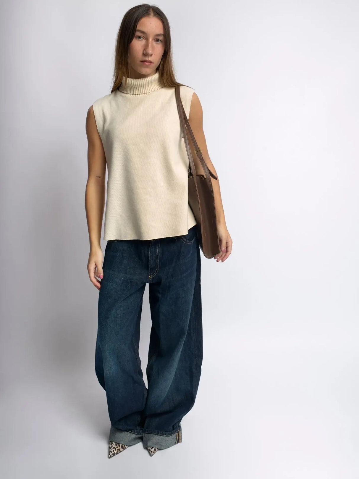 Minimalist Chic Tote Bag for Women – Stylish & Functional