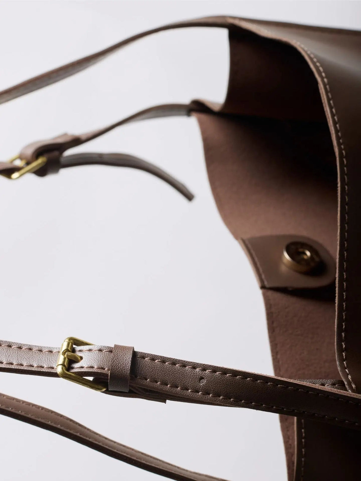 Minimalist Chic Tote Bag for Women – Stylish & Functional