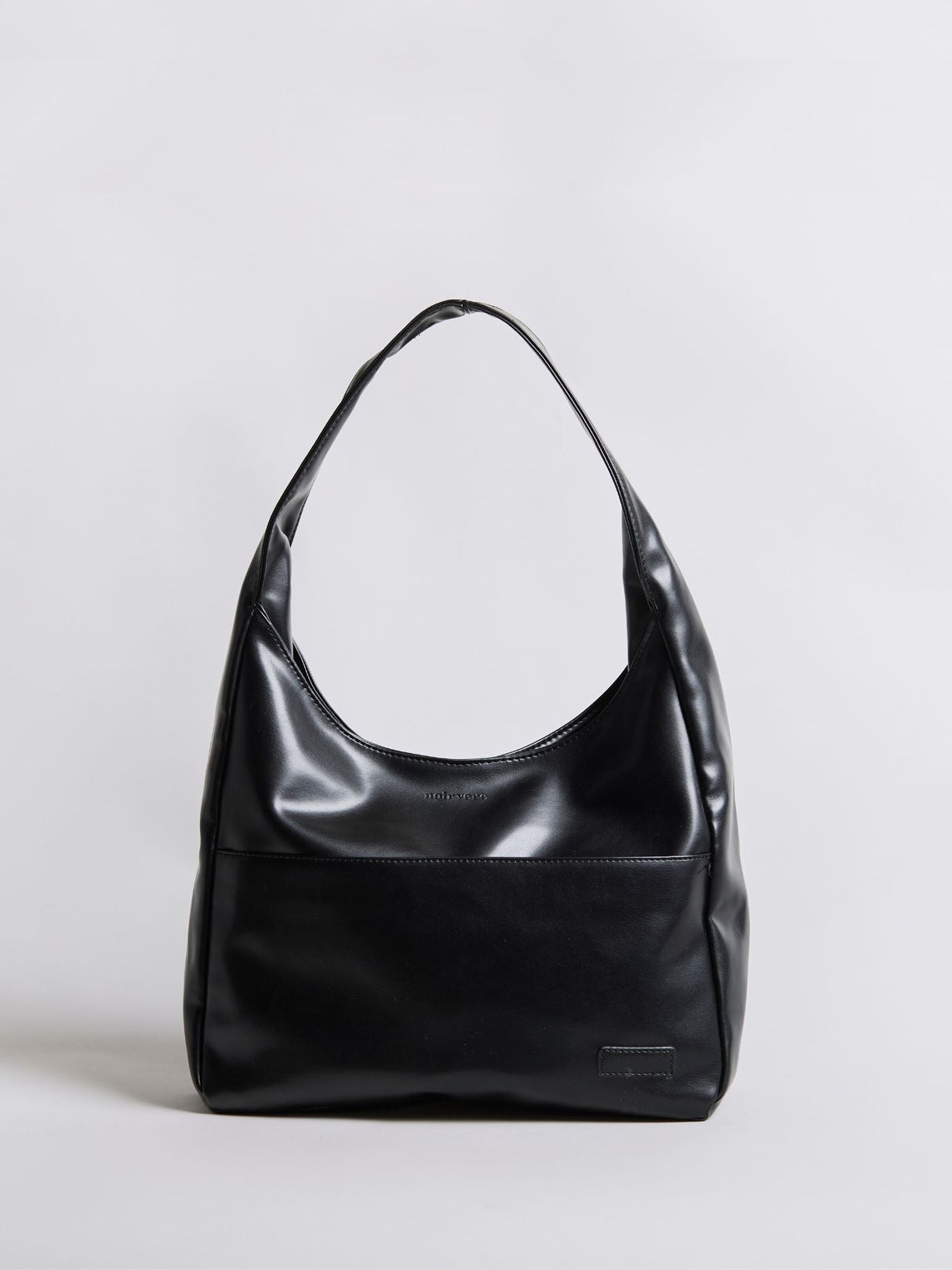 Minimalist Laptop Bag for Women – Stylish & Functional Design for Everyday Use