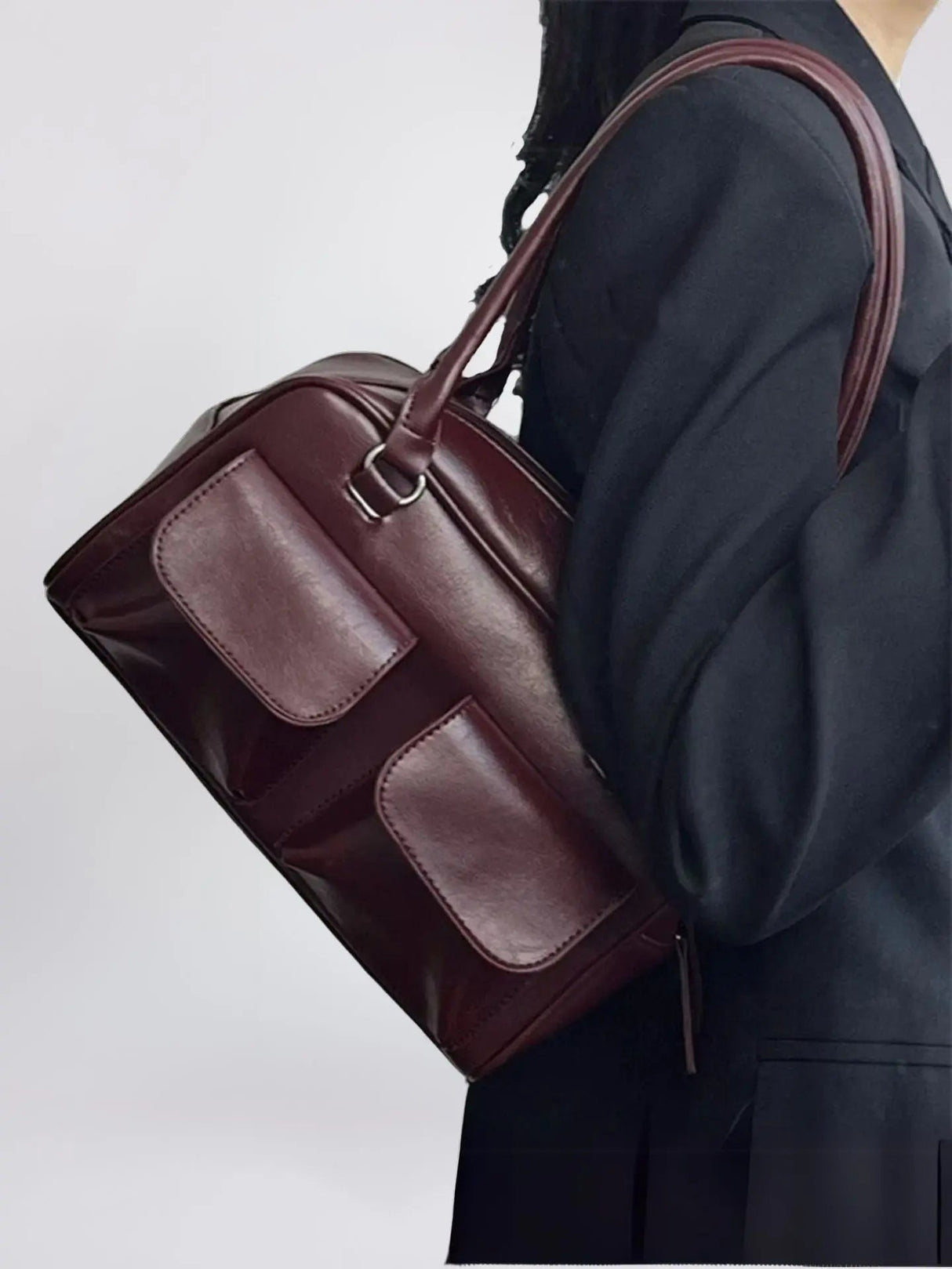 Minimalist Leather Tote Bag for Women – Sleek & Functional Design