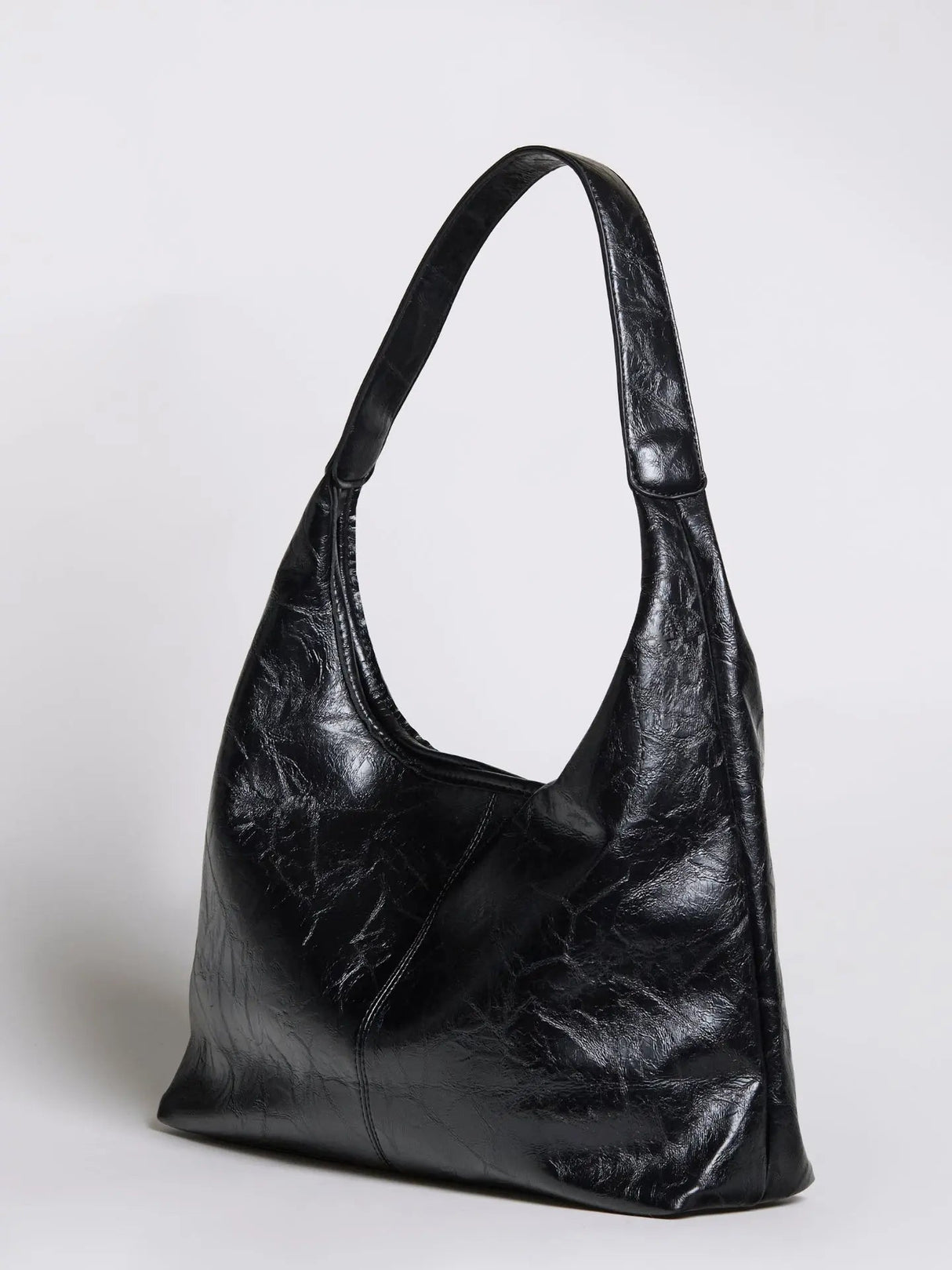 Minimalist Tote Bag for Women – Spacious & Stylish Design