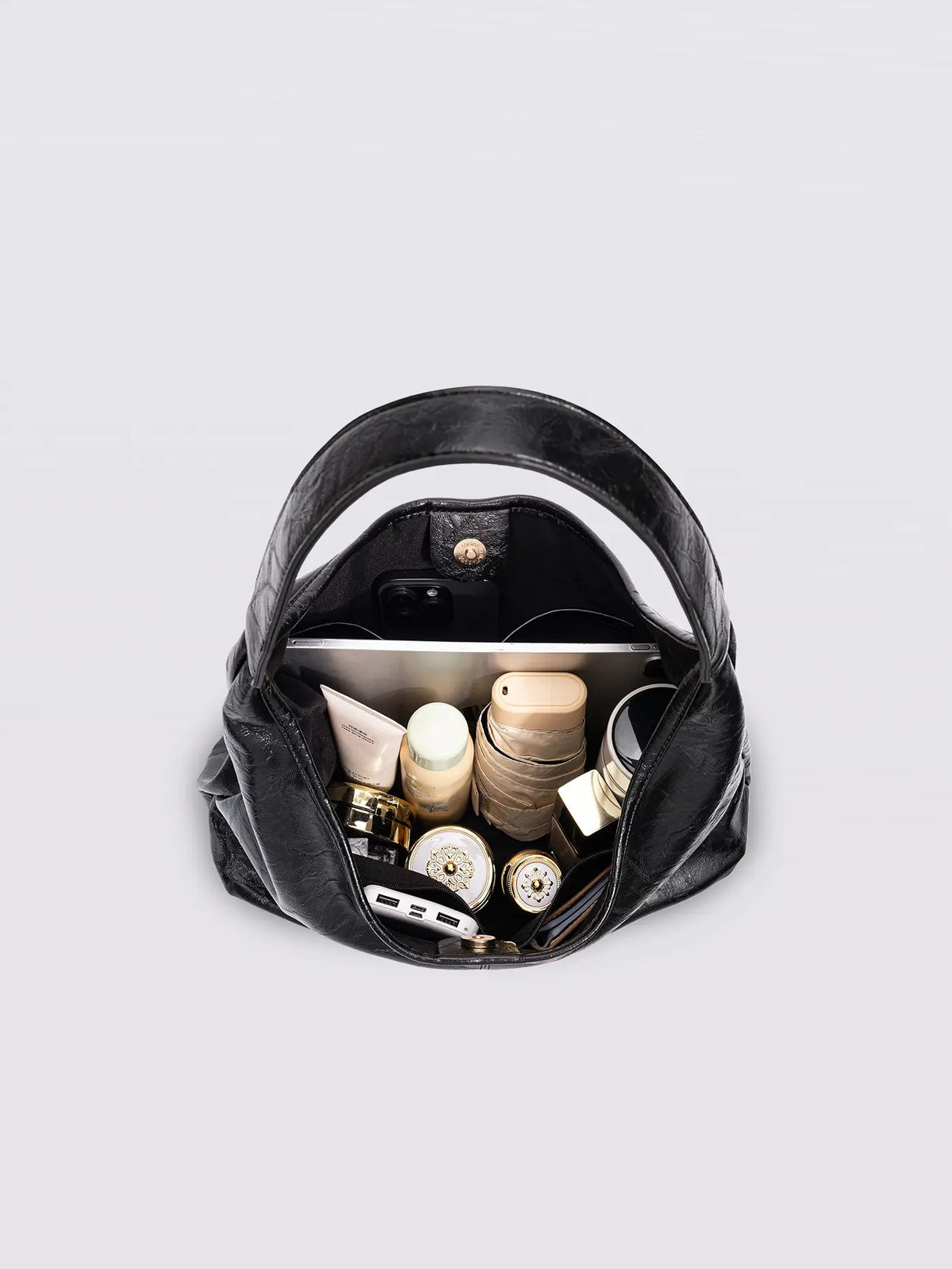Minimalist Tote Bag for Women – Spacious & Stylish Design