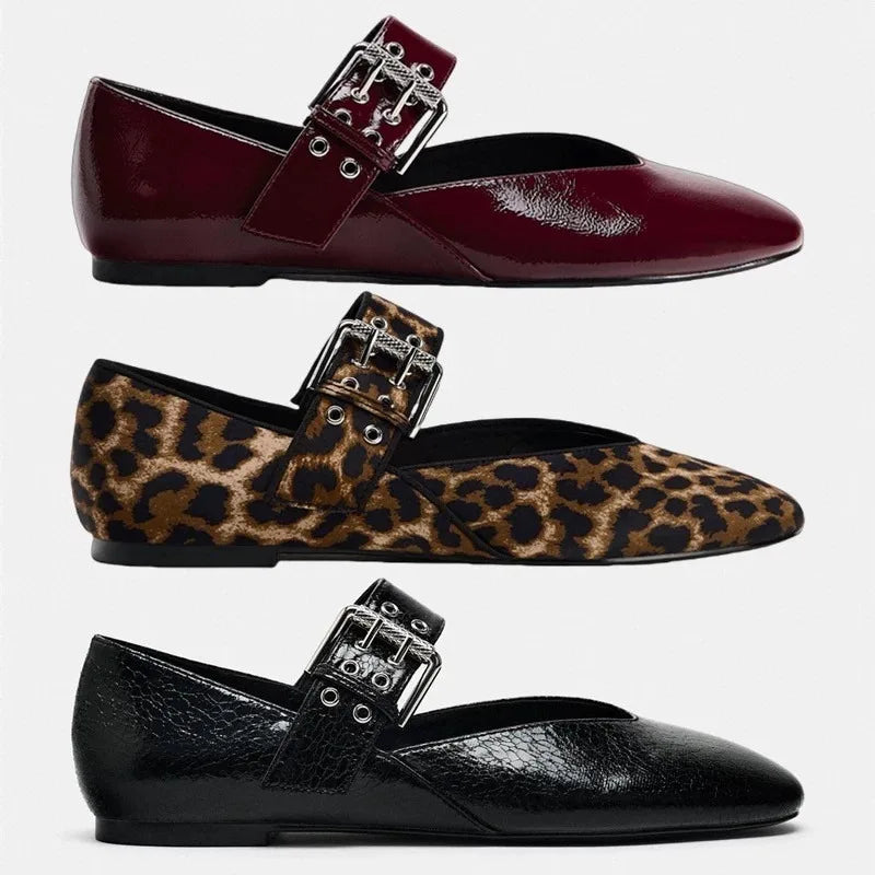 Pointed Toe Flats for Women – Chic & Versatile