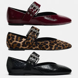Pointed Toe Flats for Women – Chic & Versatile