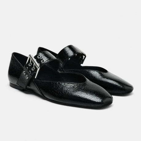 Pointed Toe Flats for Women – Chic & Versatile