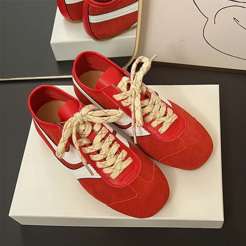 Retro Lace-Up Sneakers for Women – Stylish & Versatile