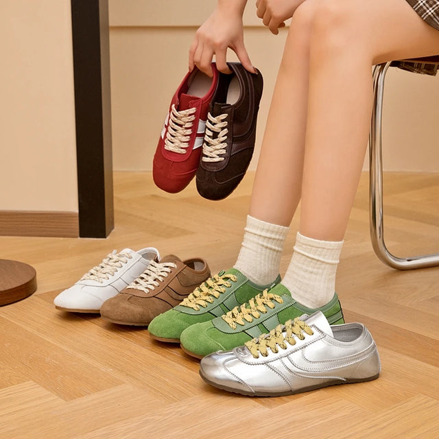 Retro Lace-Up Sneakers for Women – Stylish & Versatile