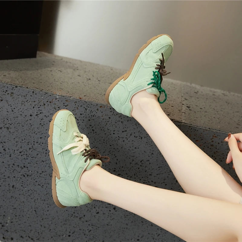 Retro Lace-Up Sneakers for Women – Stylish & Comfortable Design 4