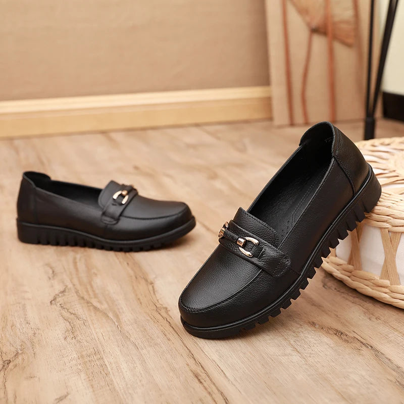 Round Toe Black Ballet Flats for Women – Stylish & Comfortable