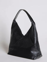 Sleek Shoulder Bag for Women – Spacious Design & Stylish Aesthetic